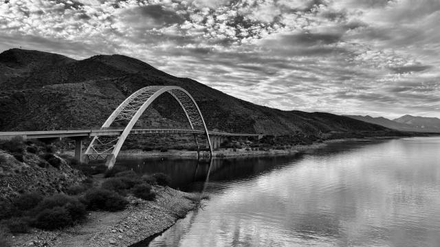 A view of the bridge at Roosevelt Lake