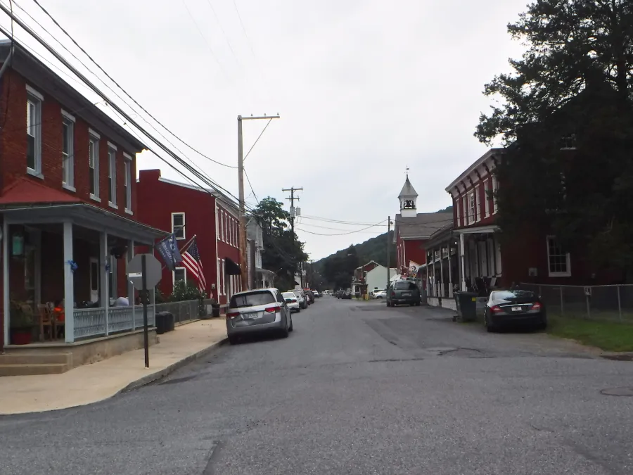 Port Clinton street