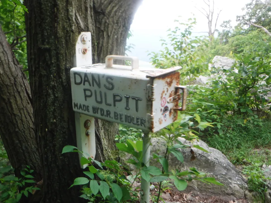 Dan's Pulpit trail register box
