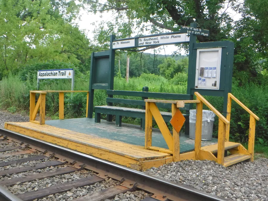 Train platform