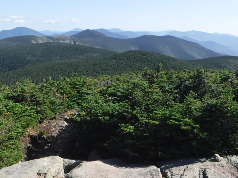 Far-away view from South Twin Mountain