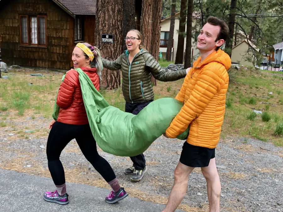 Spamalot and Falls carrying load of laundry