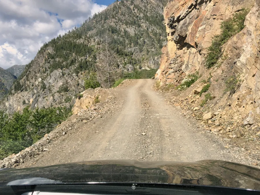 Driving to Hart's Pass