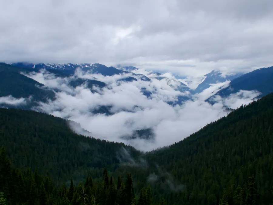 Clouds in the valley
