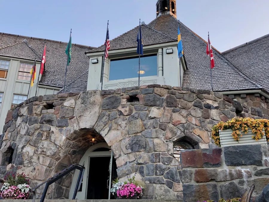 The main entrance of Timberline Lodge