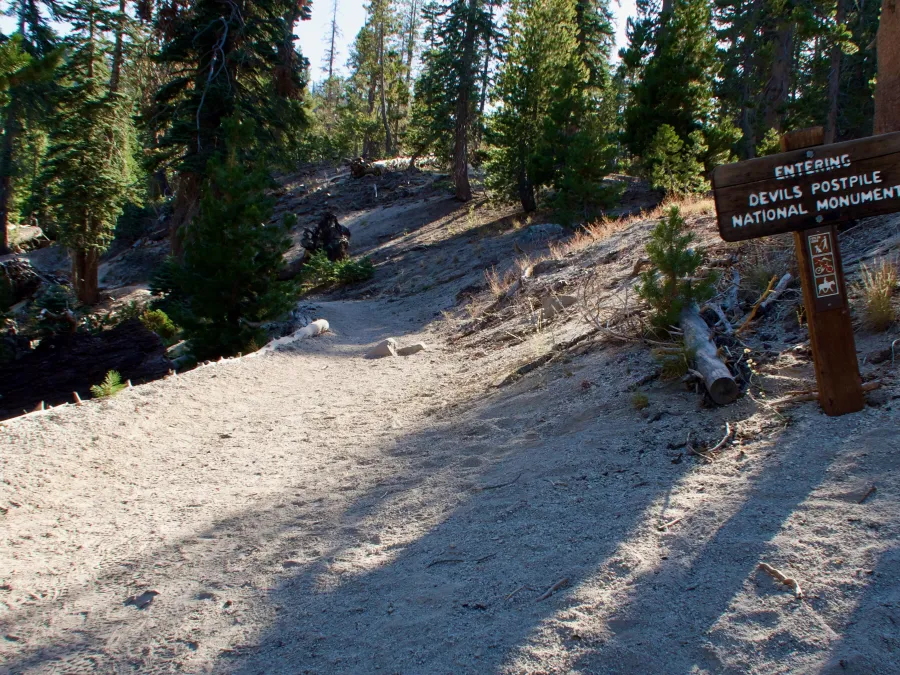 Entering Devils Postpile National Monument