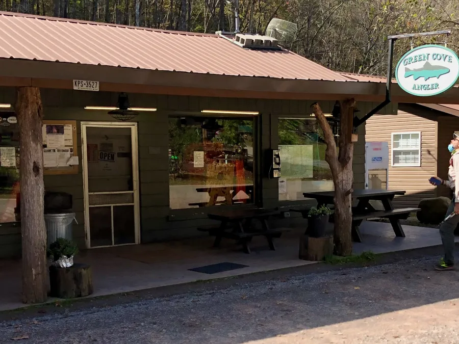 Green Cove Store & Lodge