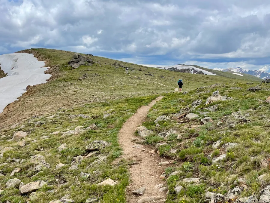 Crossing the rolling top of the ridge