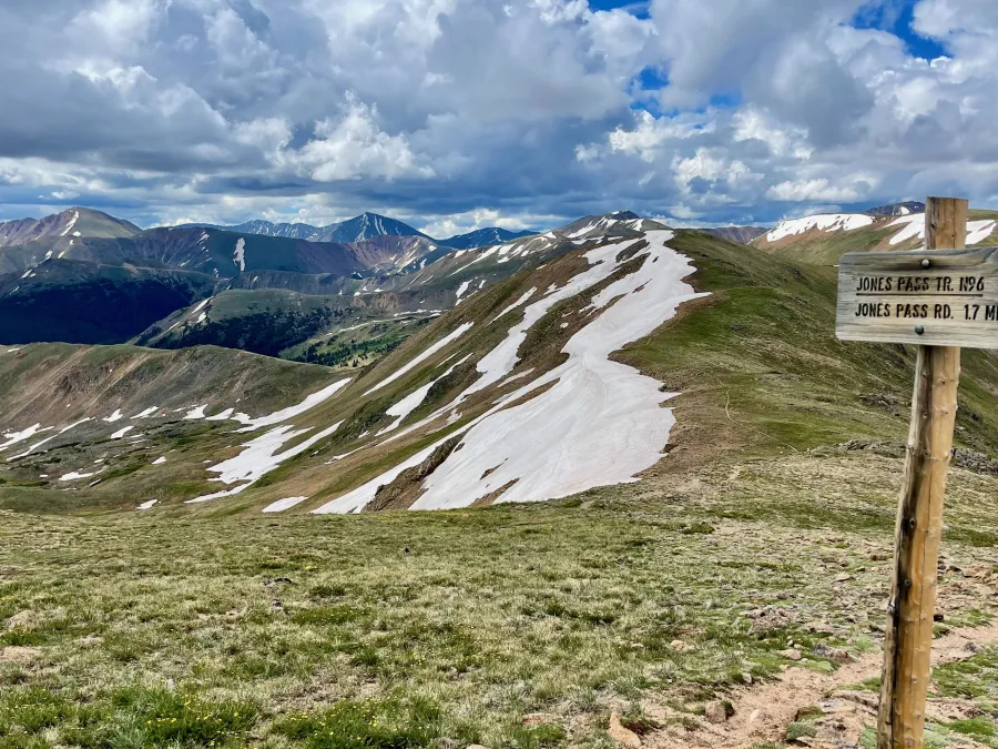 A sign marks the direction to Jones Pass