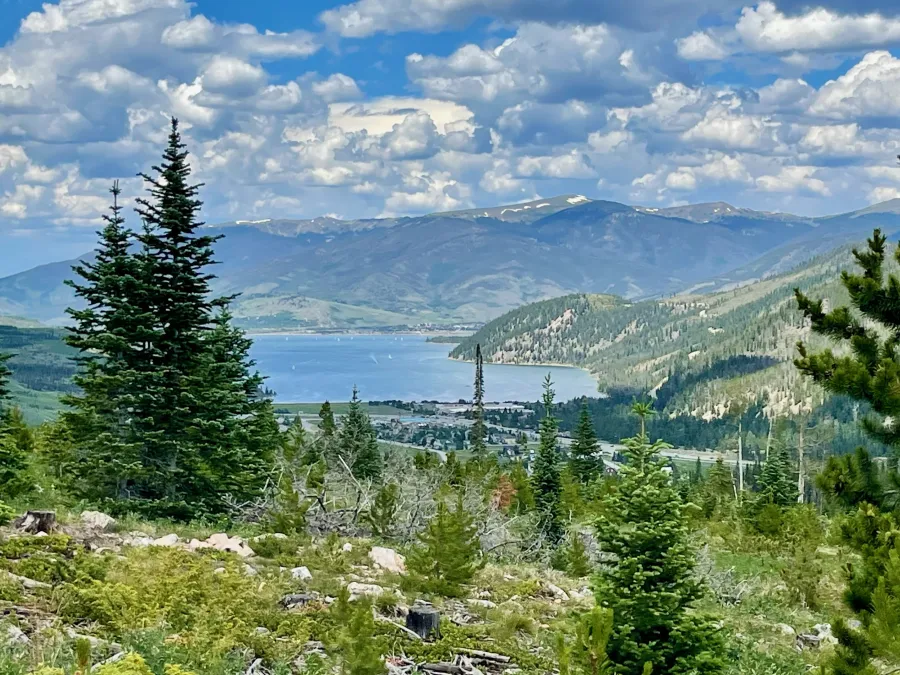Looking back toward Dillon Reservoir
