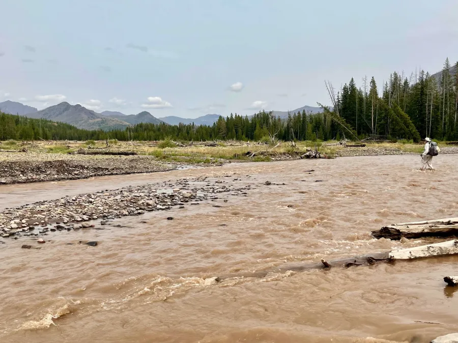 Crossing mountain creek