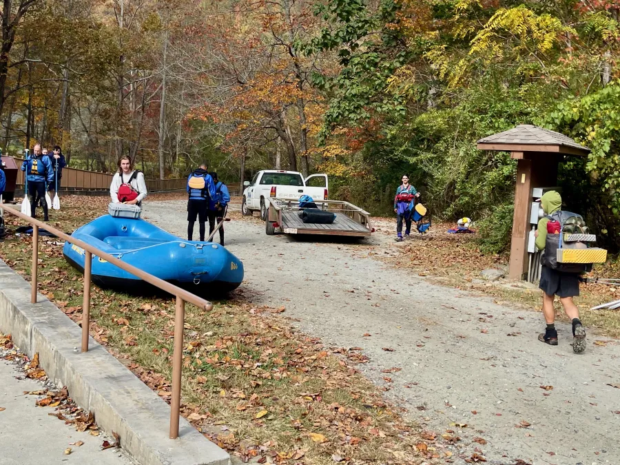 Rafters preparing to float down the Nantahala River