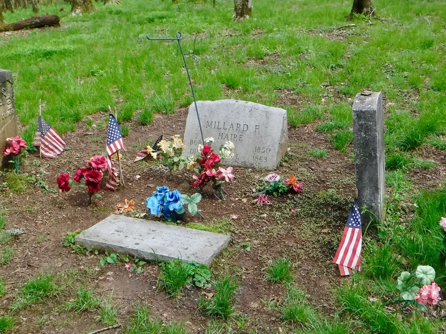 Shelton graves
