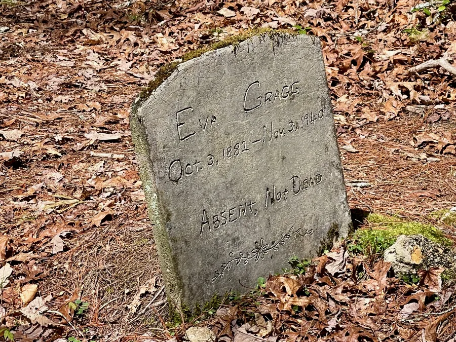 Headstone of Eva Gragg