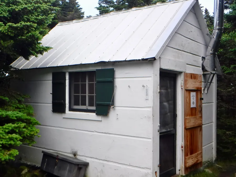 Stratton Mountain caretaker cabin