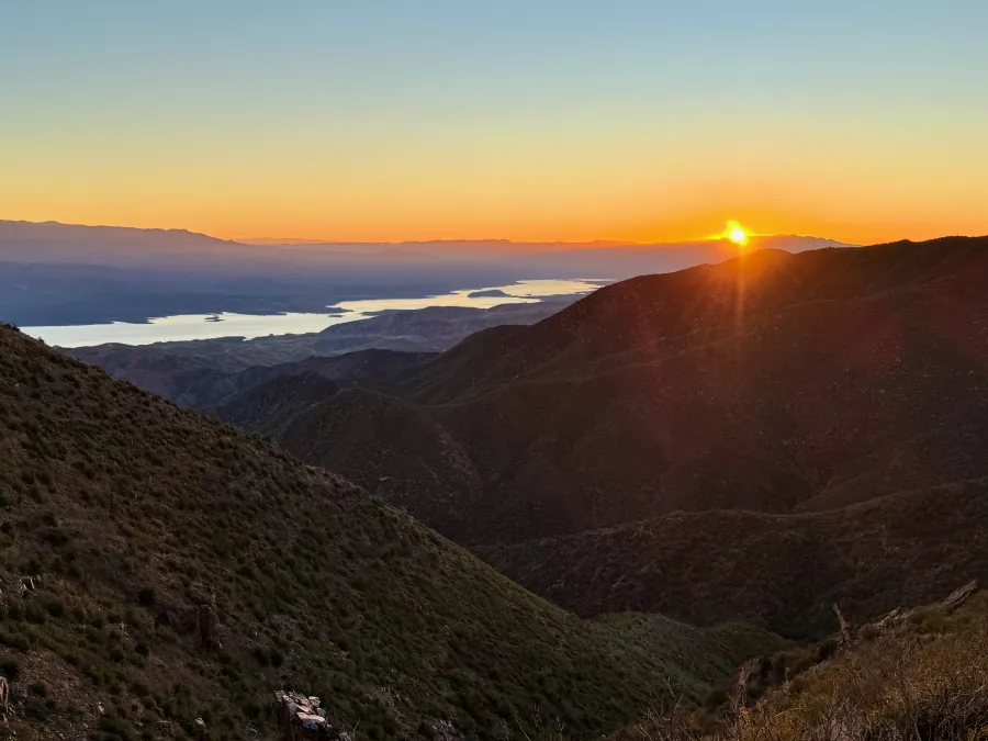 Sunrise over Roosevelt Lake