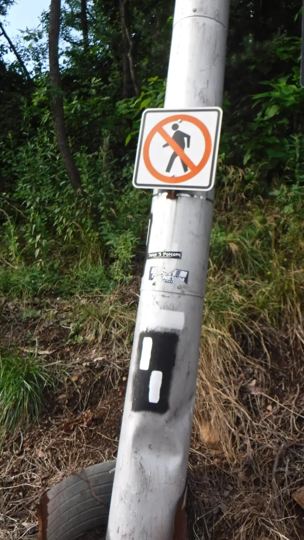 No walking sign at Lehigh Gap