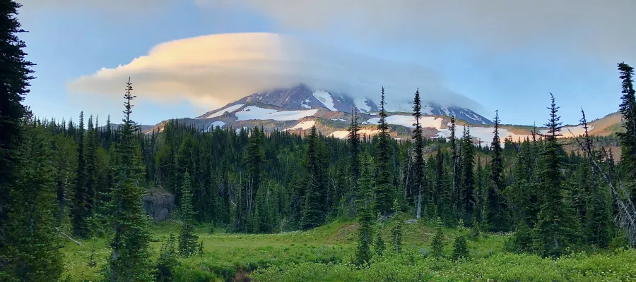Lenticular cloud over Mt. Adams