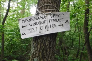 Crooked trail sign
