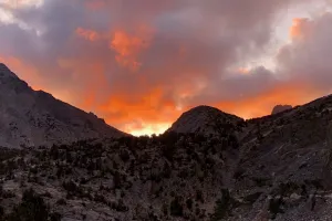Sunrise above Rae Lakes