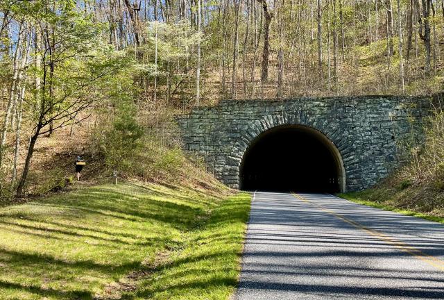 The trail bypasses a tunnel on the Blue Ridge Parkway