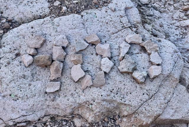 The number 400 arranged in rocks