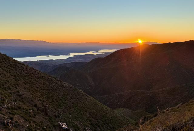 Sunrise over Roosevelt Lake