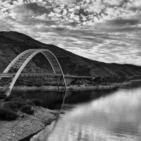 A view of the bridge at Roosevelt Lake